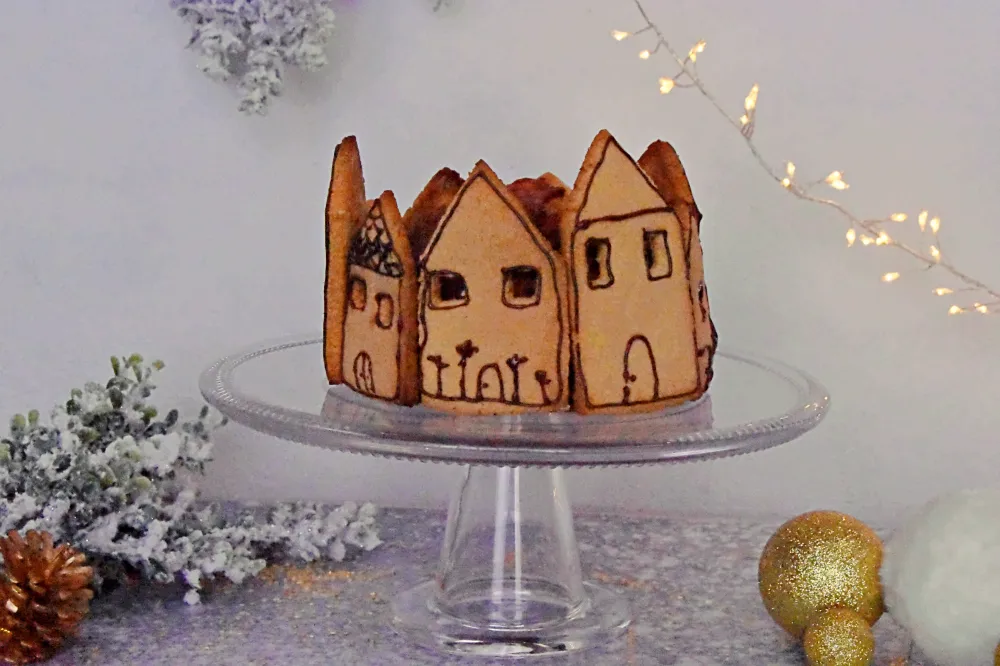 Gâteau pommes cannelle et ses sablés Village de Noël