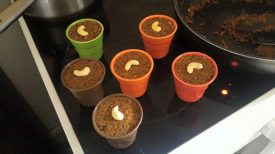 Halwa au safran, à la cardamome et aux noix de cajou