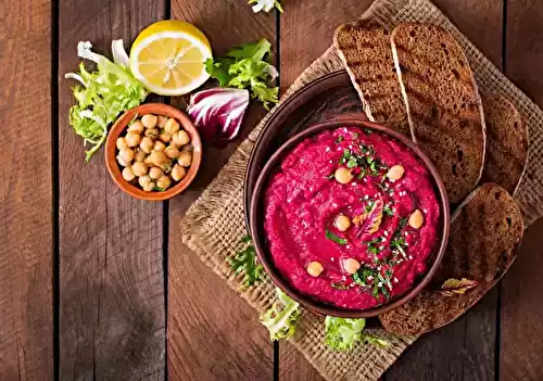 Houmous de betterave aux graines de courge au miel