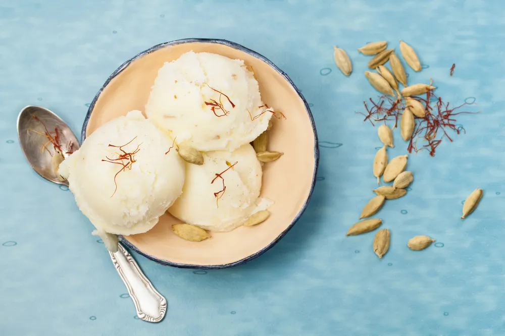 Kulfi à la cardamome (glace indienne)