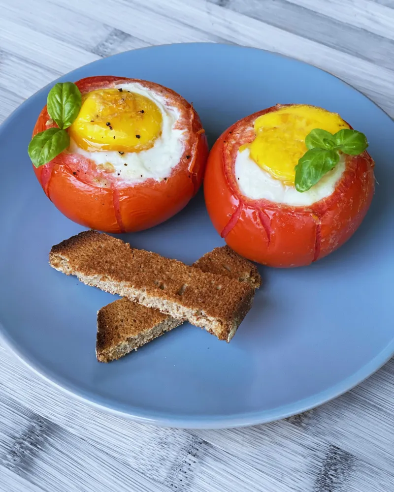 L’œuf cocotte en tomate de Frédéric