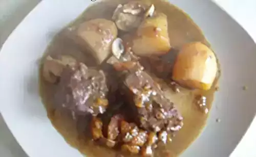 Le véritable ragoût de porc à lancienne