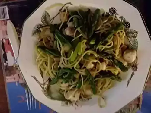 Linguine sautées au poulpe et asperges vertes