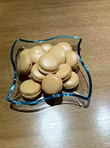 Macaron aux deux chocolats (ganache chocolat blanc)