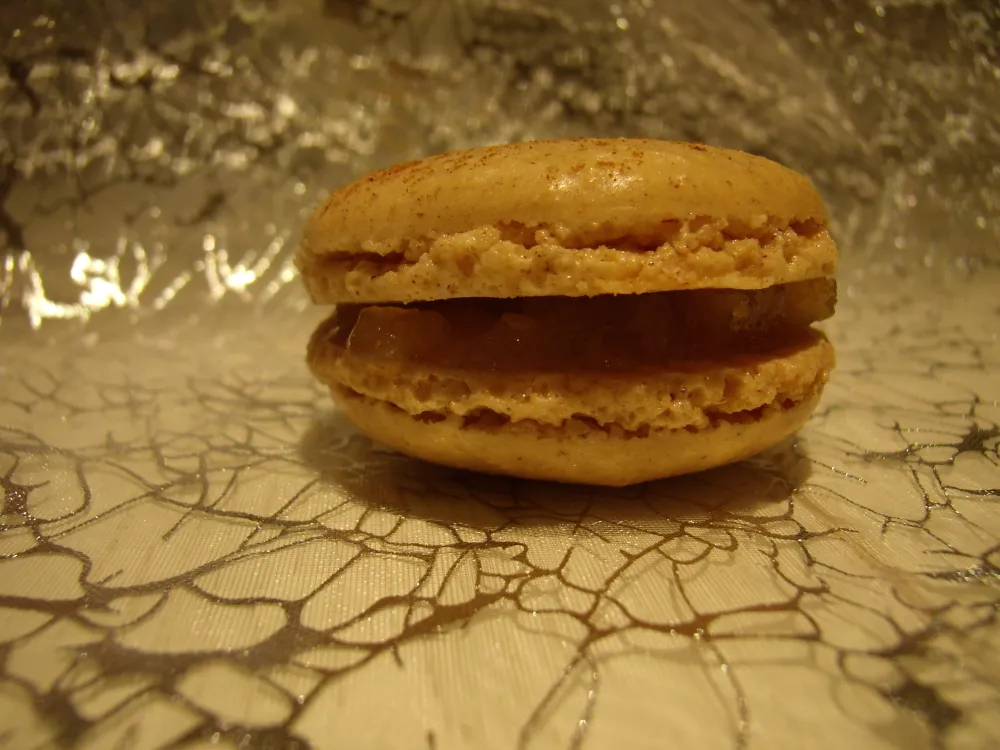 Macaron cannelle-pommes caramélisées