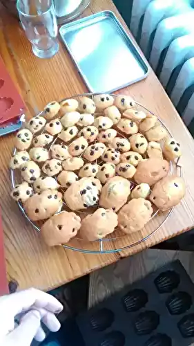 Madeleines moelleuses pépites de chocolat et écorces d'oranges