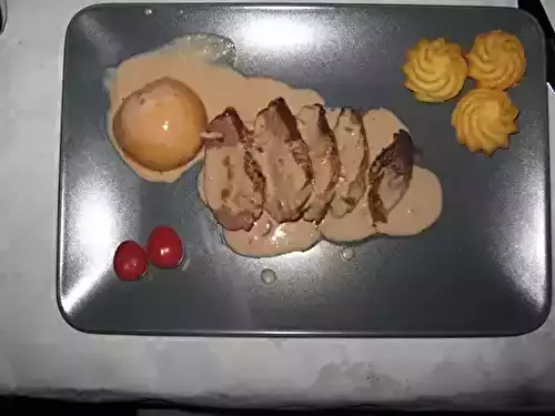 Magret de canard aux pêches et au porto