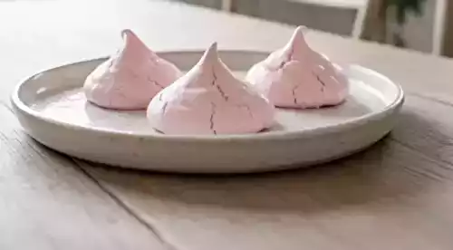 Meringues rose bonbon