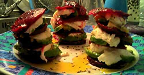 Millefeuille betterave-avocat