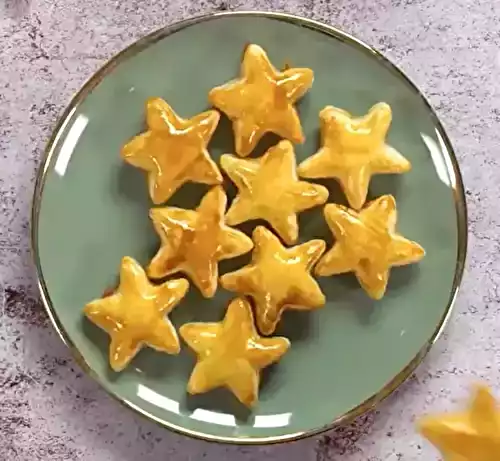 Mini feuilletés au chèvre et au saumon fumé