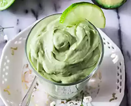 Mousse à l'avocat facile au mixeur