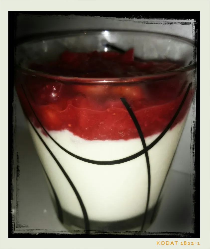 Mousse au chocolat blanc et fraise