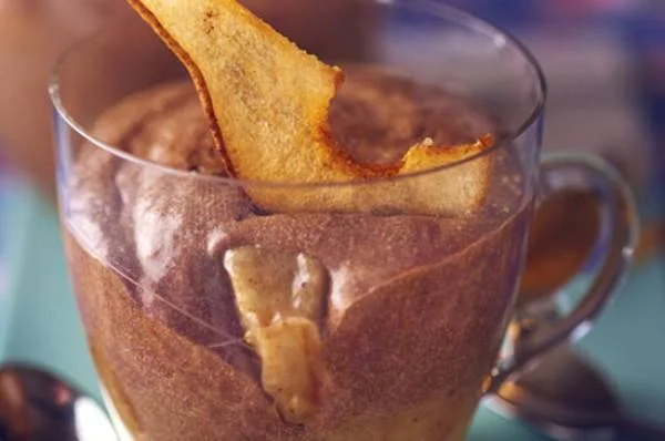 Mousse chocolat caramel et poires caramélisées