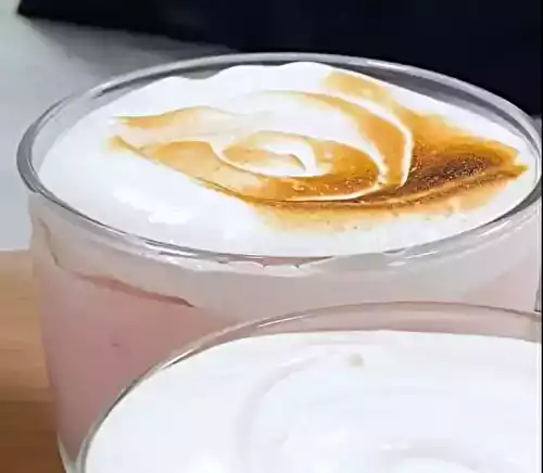 Mousse de fraise meringuée