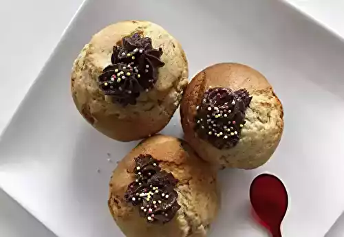 Muffin au beurre de cacahuète, glaçage chocolat