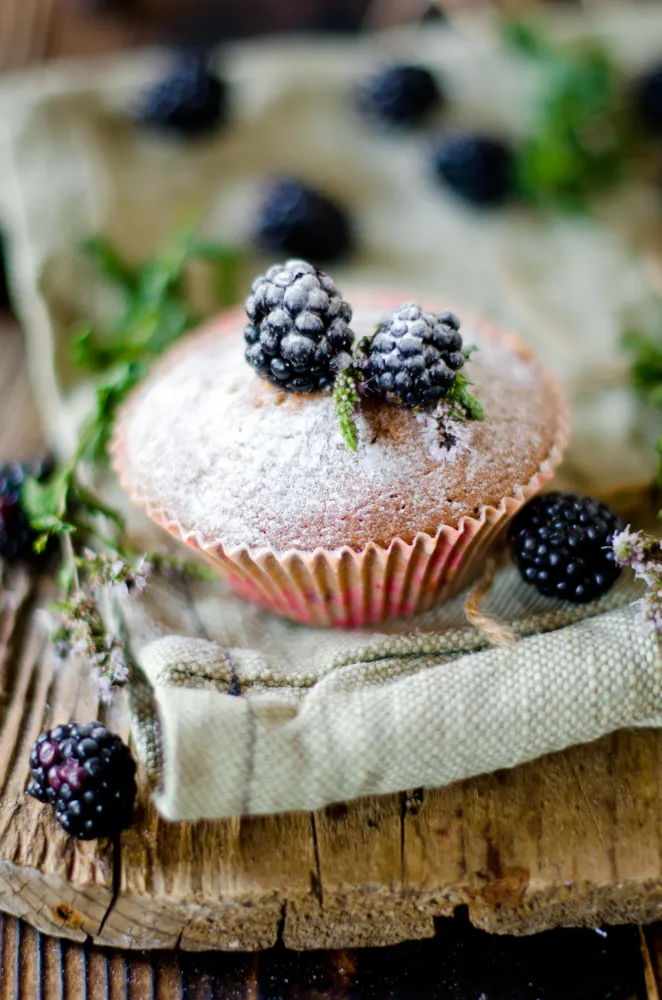 Muffins aux mûres (végétaliens et sans gluten)