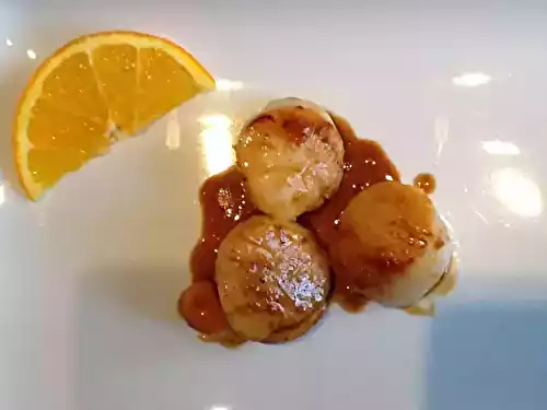 Noix de Saint Jacques à l'orange et au whisky