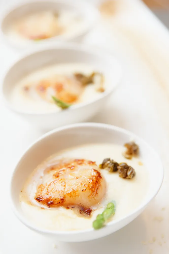 Noix de saint-jacques à la crème d ail