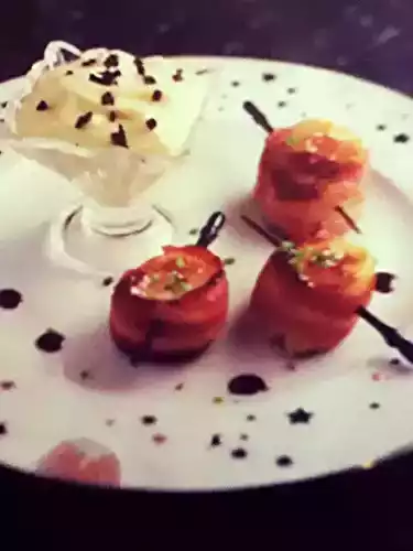 Noix de saint-jacques au whisky et sa mousse de céleri