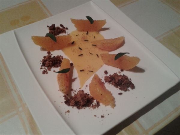 Orange et crumble de noisettes