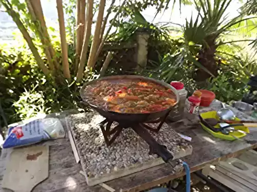 Paëlla traditionnelle aux fruits de mer