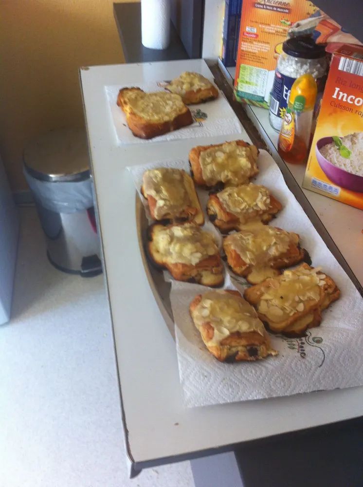 Pains au chocolat aux amandes