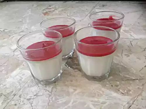 Panna cotta à la fraise