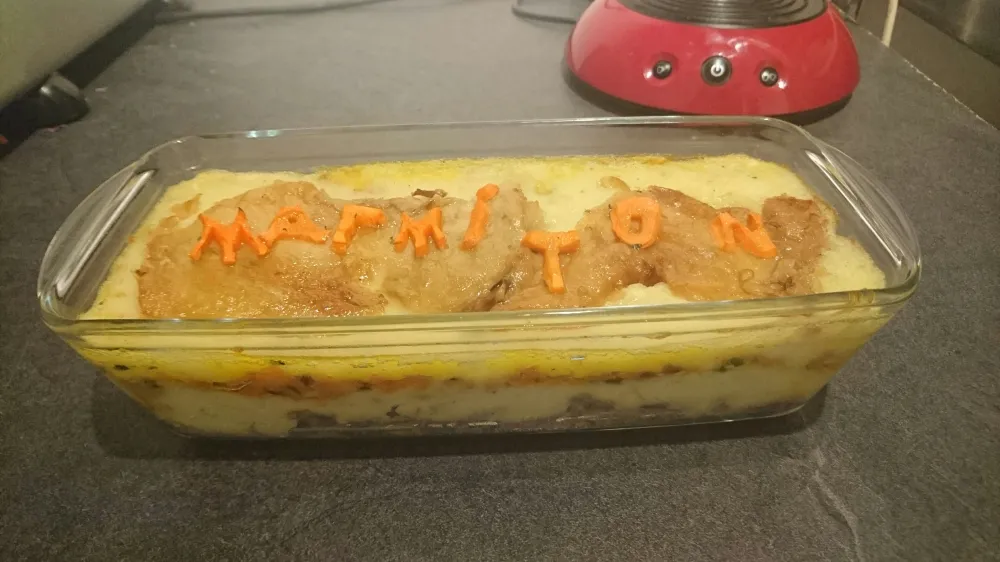 Parmentier de confit de canard aux petits légumes