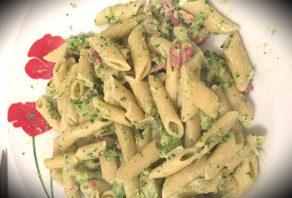 Pâtes au brocolis facon carbonara