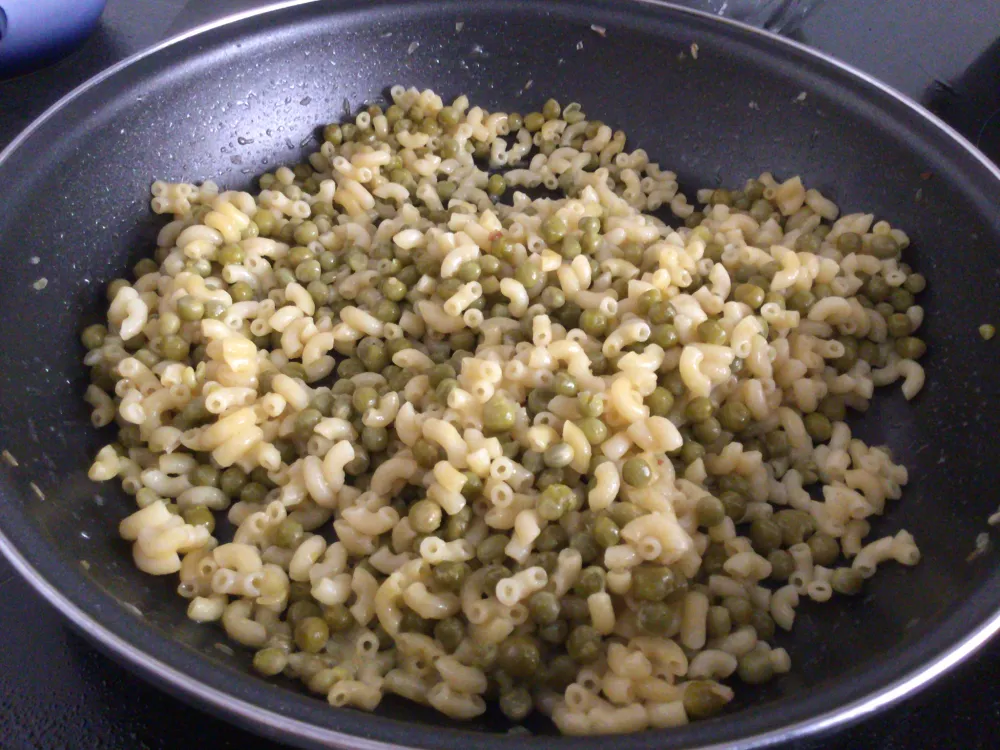 Pâtes aux petits pois tout simplement