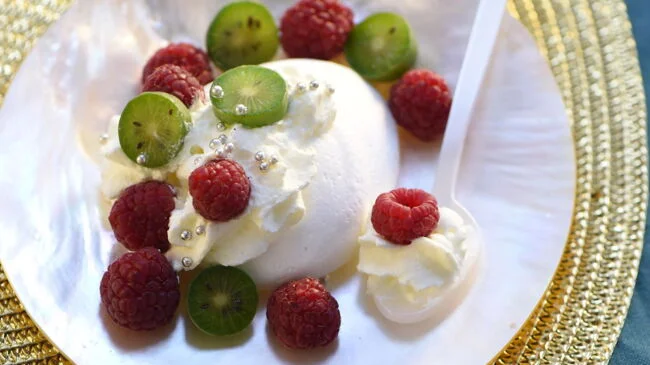 Petite pavlova aux fruits