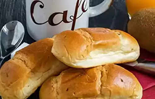 Petits pains au lait fermenté