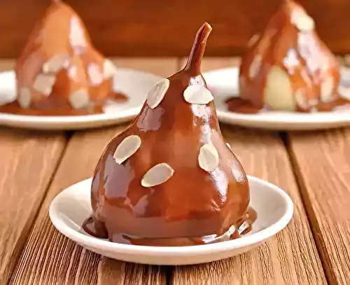 Poires au coulis de chocolat