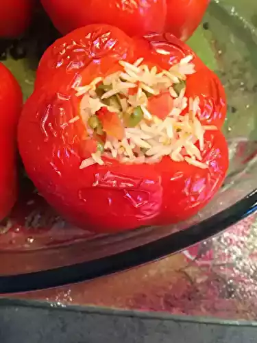 Poivrons farcis au riz et aux olives