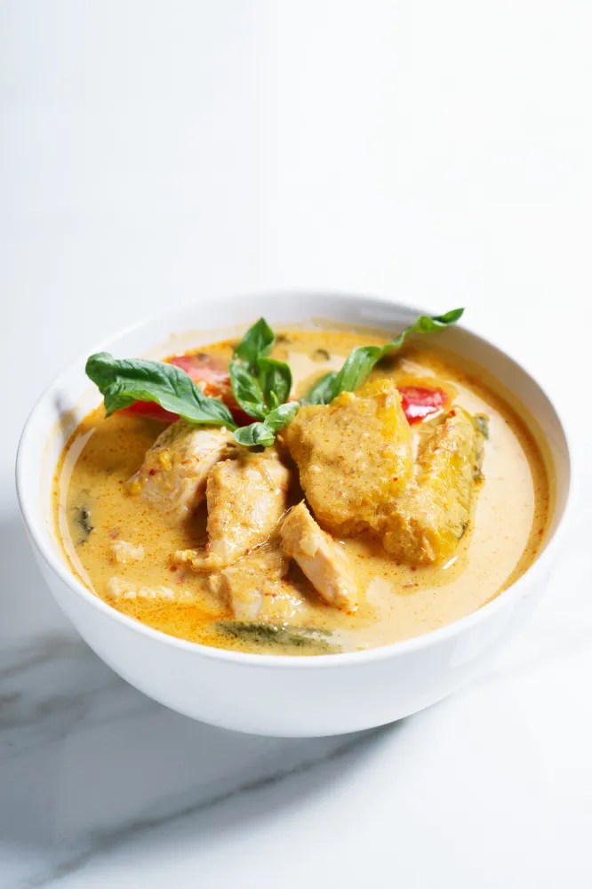 Poulet curry et oignons facile au Cooking Chef