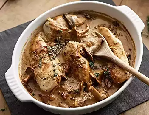 Poulet, girolles et chanterelles