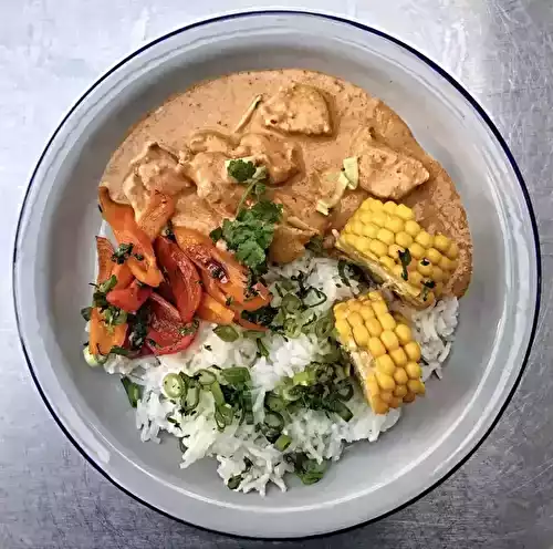 Poulet Matsaman poivrons confits et riz au four