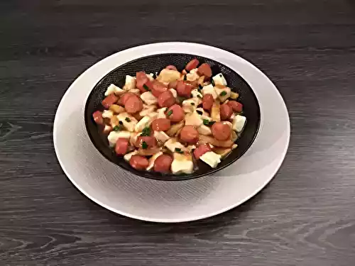 Poutine à la saucisse