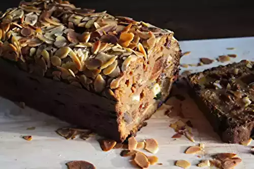 Pudding au pain d'épices et fruits confits