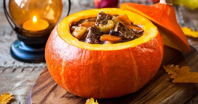 Ragoût aux châtaignes en coque de potiron