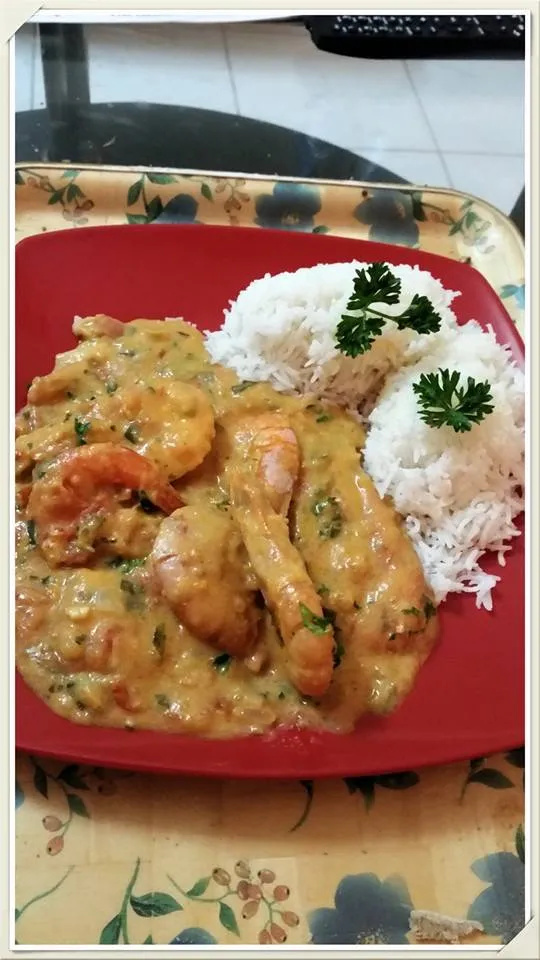 Ragoût de crevettes coco et farine de manioc