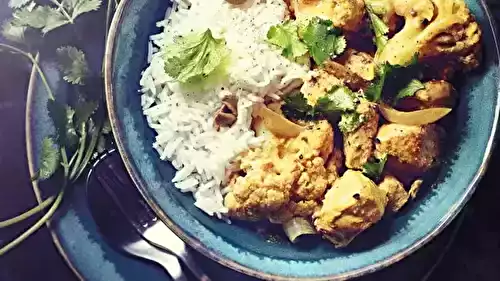 Ragoût de porc au curcuma, riz thaï