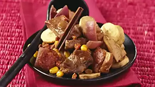 Ragoût de porc et de poulet à la banane, façon mexicaine