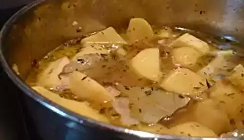 Ragoût végétarien de navets et pommes de terre