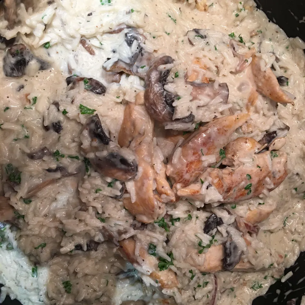 Risotto de poulet aux champignons