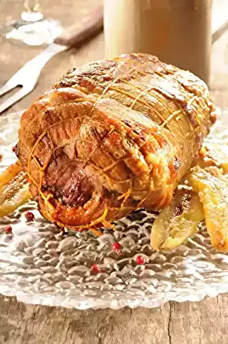 Rôti de porc laqué et bananes poêlées