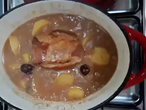 Roti de porc, petits pois, carottes, pommes de terre  (frichti)