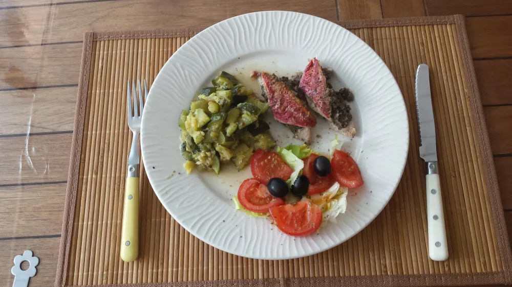 Rougets farcis à l'anchoïade et purée de courgette