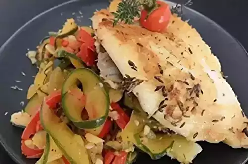 Saint-Pierre et poêlée de légumes du soleil