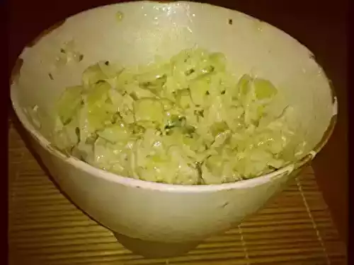 Salade de concombre et radis noir râpé